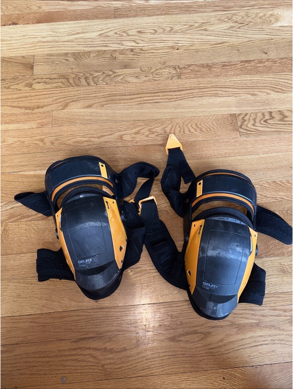 ToughBuilt GelFit Fanatic Thigh Support Knee Pads Black Yellow KP-G3 Heavy Duty